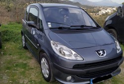 A VENDRE PEUGEOT 1007