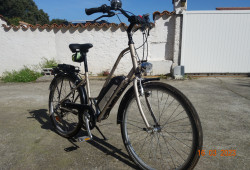 VÉLO ÉLECTRIQUE