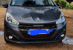 Peugeot 208 GT LINE