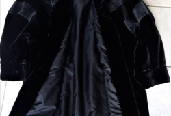 Manteau fourrure noir