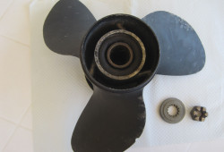 Hélice pour hors bord