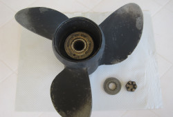 Hélice pour hors bord