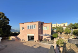 MASION SUR 2 NIVEAUX